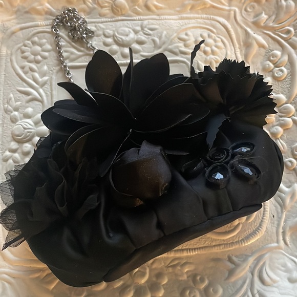 WHBM Black Satiny Bead Mini Clutch Wristlet Formal Evening Bag WHITE HOUSE